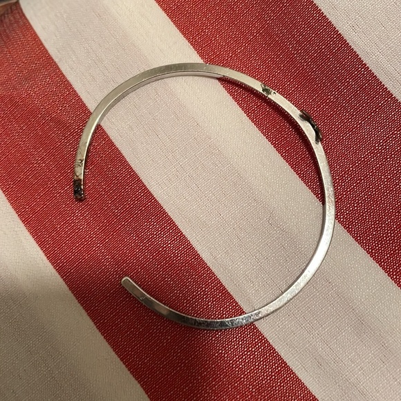 Children’s butterfly bracelet- free if bundled, donating soon - Picture 3 of 3